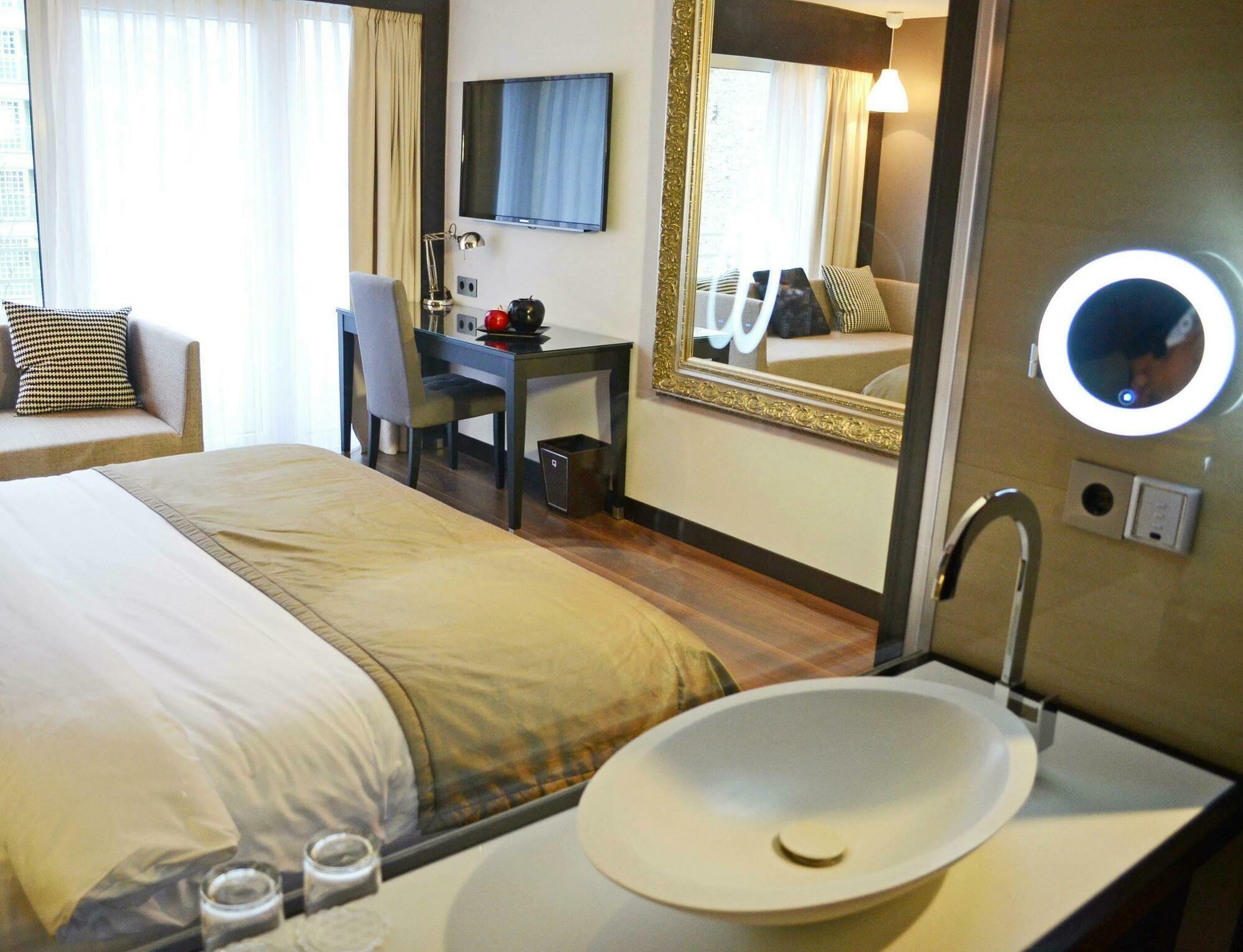 Quentin Berlin Hotel Am Kurfuerstendamm Εξωτερικό φωτογραφία